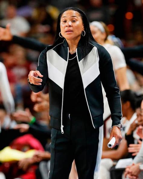 dawn staley game outfit today